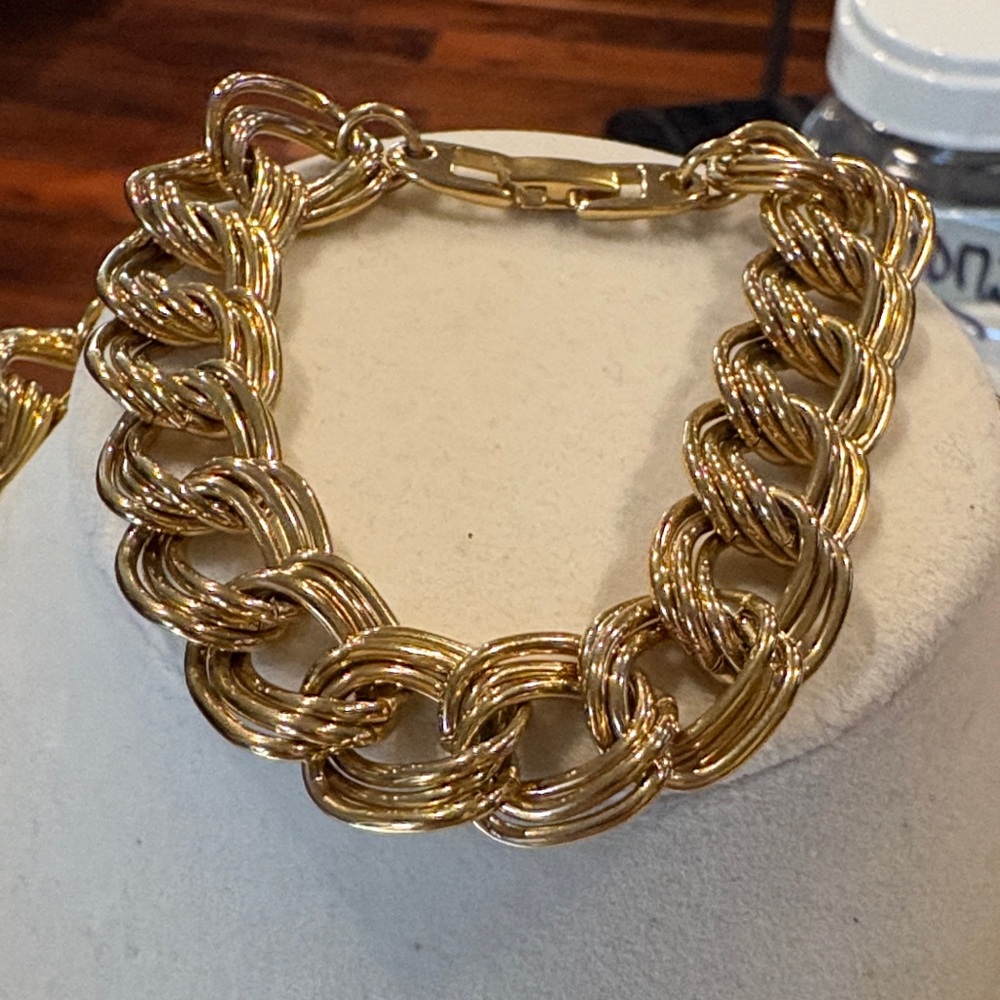 Napier Gold-Tone Chain Necklace & Bracelet - Picture 2 of 6